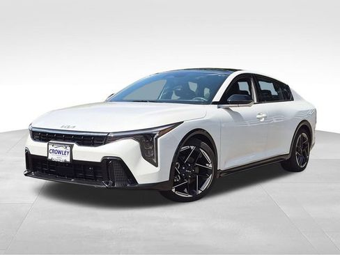 Certified 2025 Kia K4 GT-Line w/ GT-Line Sunroof Package FWD image 1