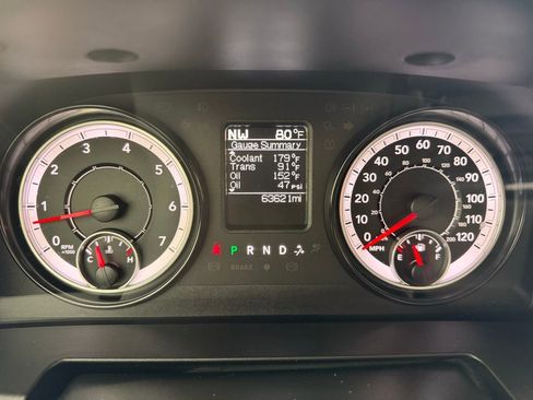 Used 2019 RAM 1500 Express w/ Express Value Package image 33