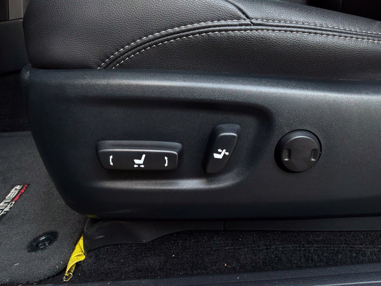 Used 2024 Toyota 4Runner TRD Sport AWD/4WD image 11