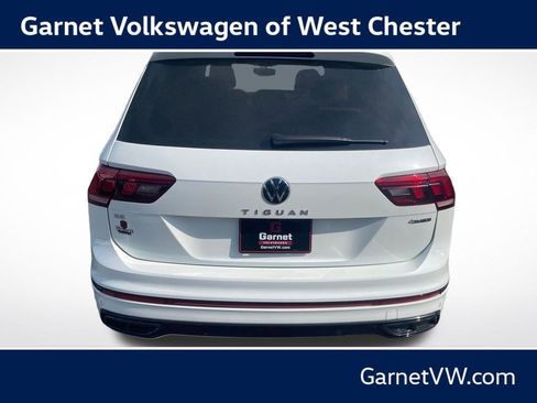 Certified 2024 Volkswagen Tiguan SE R-Line AWD/4WD image 4