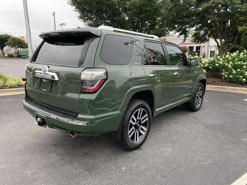 Certified 2022 Toyota 4Runner Limited AWD/4WD image 8