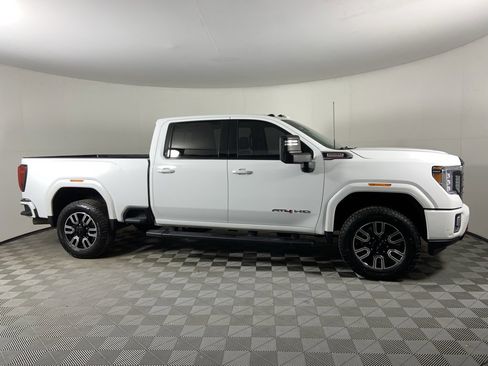 Used 2020 GMC Sierra 2500 AT4 w/ AT4 Premium Package image 2