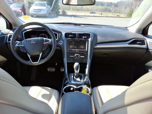 Used 2016 Ford Fusion Energi Titanium w/ Driver Assist Package image 21