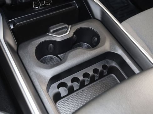 Used 2024 RAM 2500 Big Horn w/ Level 2 Equipment Group AWD/4WD image 29