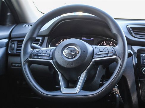 Used 2020 Nissan Rogue S image 15