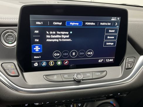 New 2025 Chevrolet Blazer LT w/ Midnight/Sport Edition image 17