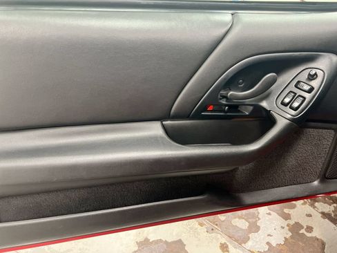 Used 2002 Chevrolet Camaro Z28 RWD image 19