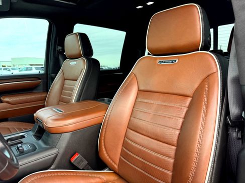 Used 2024 GMC Sierra 2500 Denali Ultimate image 15