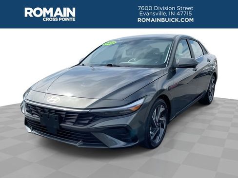 Used 2024 Hyundai Elantra Limited image 1