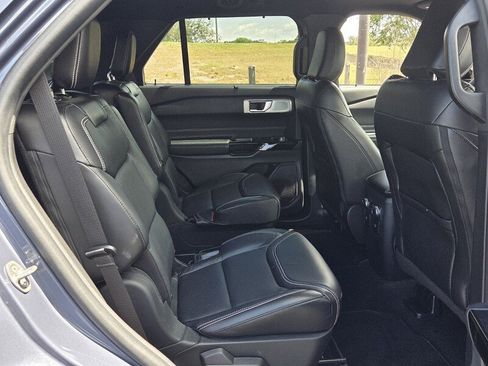 Used 2021 Ford Explorer ST w/ Equipment Group 401A AWD/4WD image 16