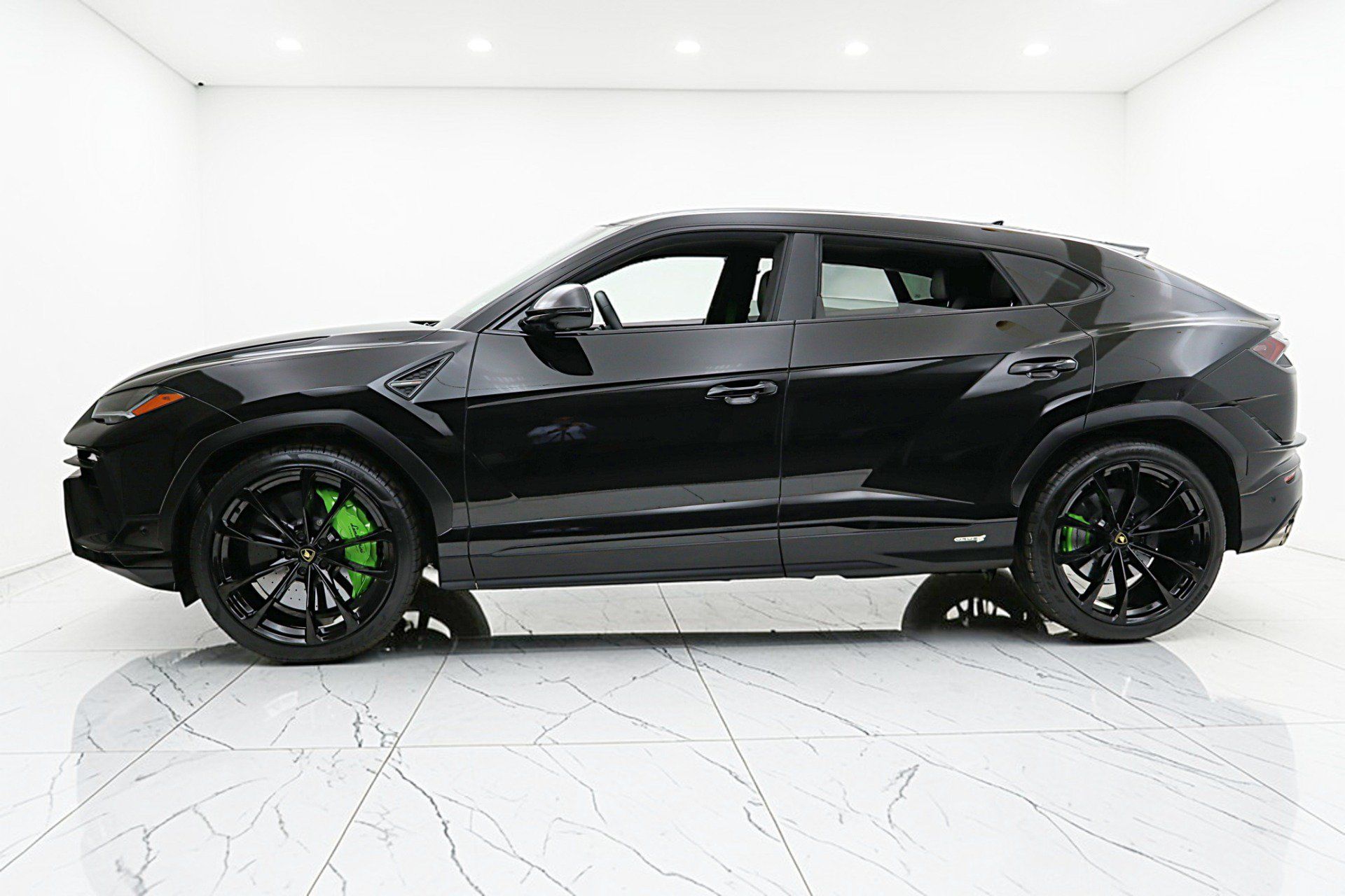 Used 2024 Lamborghini Urus S AWD/4WD image 3