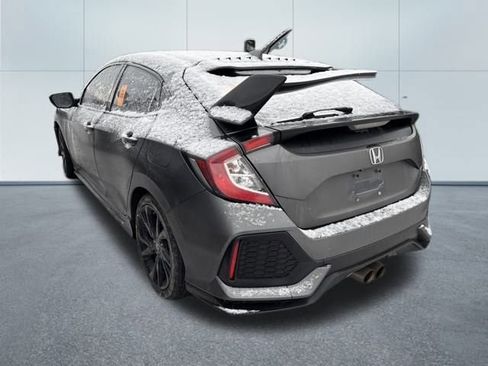 Used 2018 Honda Civic Sport image 2