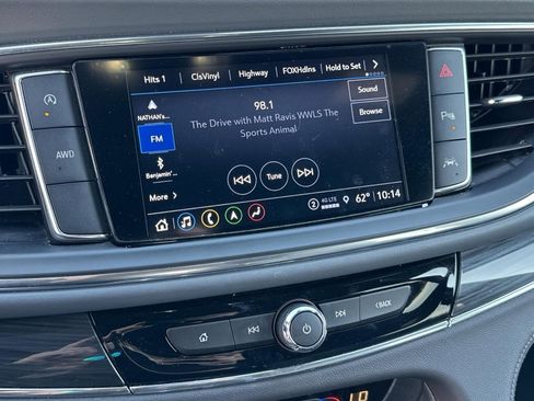 Used 2024 Buick Enclave Premium image 6