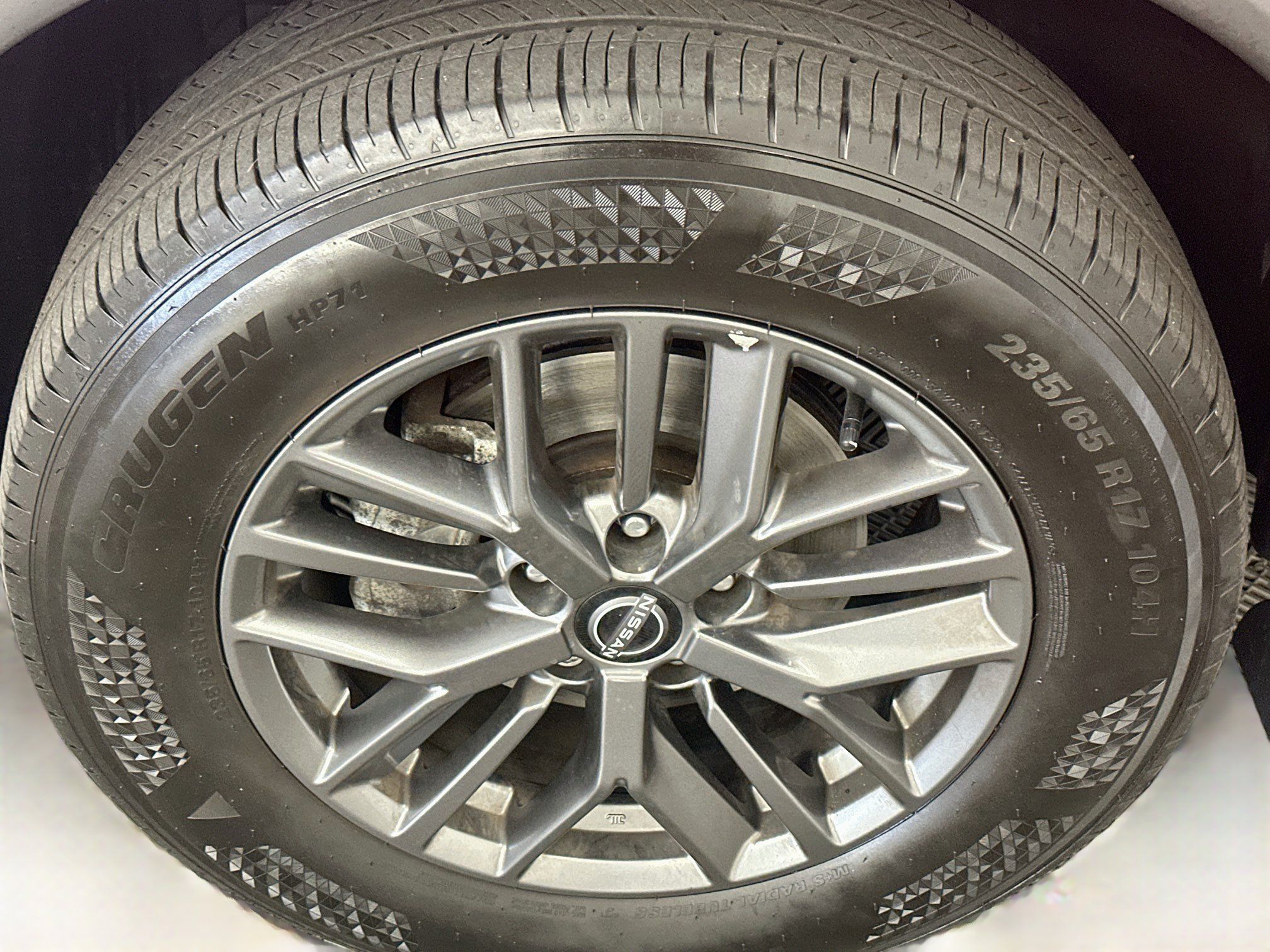 Used 2023 Nissan Rogue S AWD/4WD image 34
