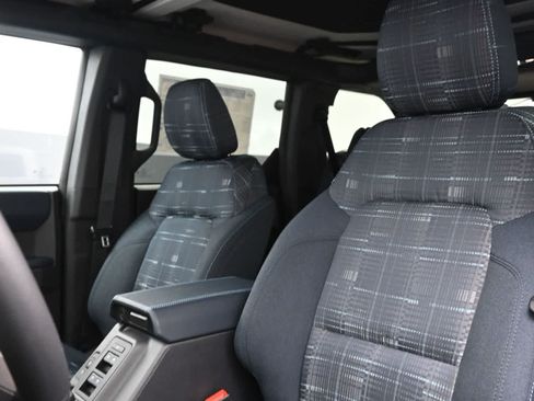 New 2026 Ford Bronco Heritage Edition AWD/4WD image 32