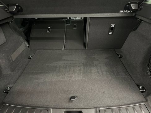 Used 2026 Land Rover Range Rover Evoque S image 33