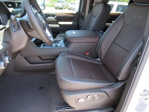 New 2026 GMC Sierra 2500 Denali w/ Denali Reserve Package AWD/4WD image 19