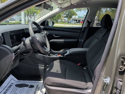 Certified 2025 Hyundai Tucson SEL FWD image 17