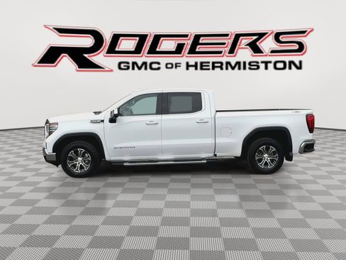 Used 2023 GMC Sierra 1500 SLT w/ SLT Convenience Package image 2