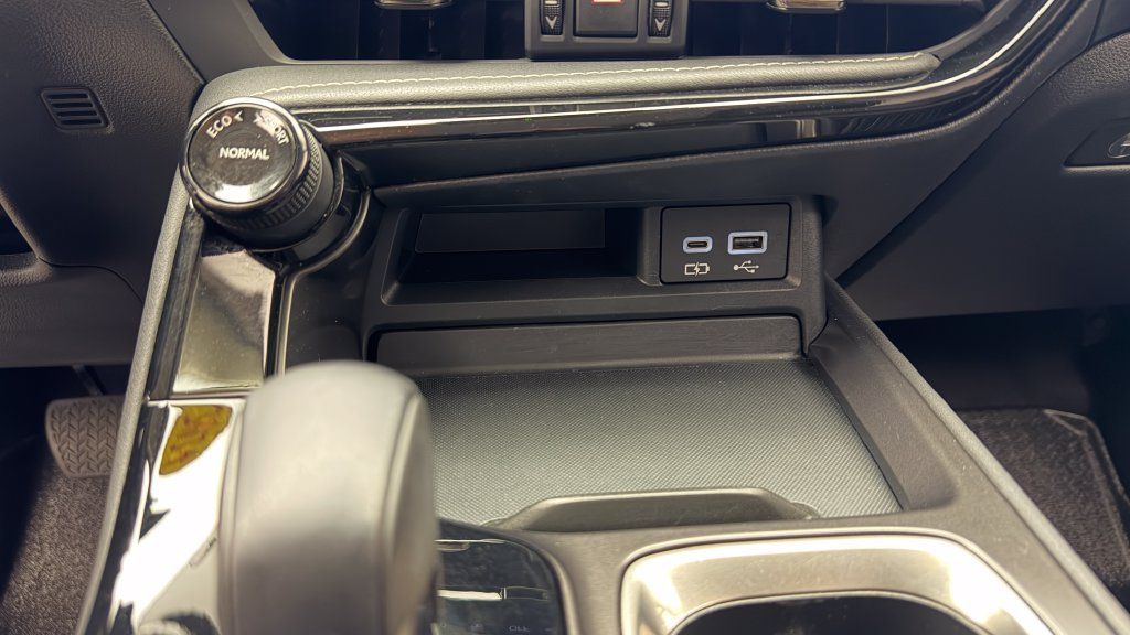 Used 2024 Lexus NX 250 AWD w/ Cold Area Package image 24