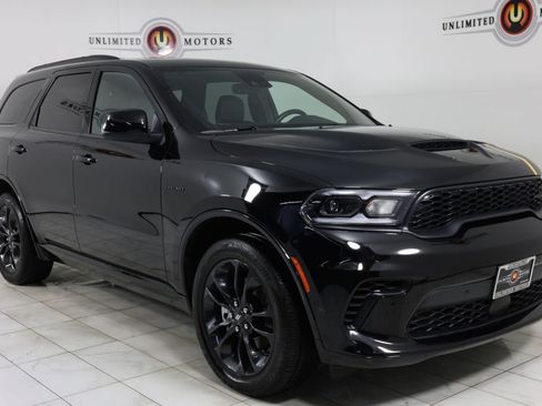 Used 2023 Dodge Durango R/T w/ Hemi Orange Plus Package AWD/4WD image 39
