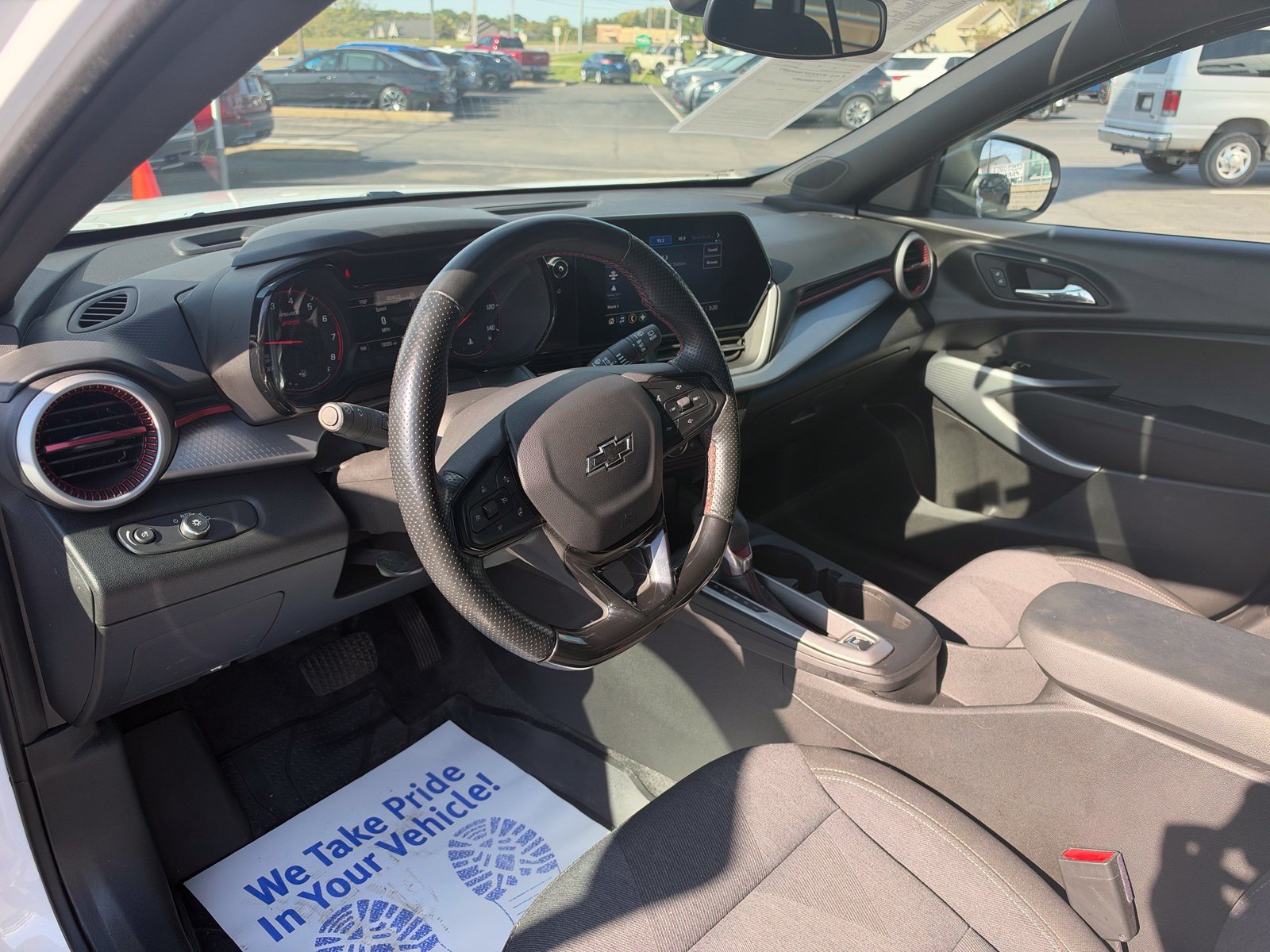 Used 2024 Chevrolet Trax RS w/ Driver Confidence Package FWD image 10