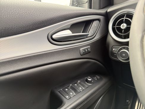 Used 2018 Alfa Romeo Stelvio Sport w/ Quick Order Package 22J Sport image 23