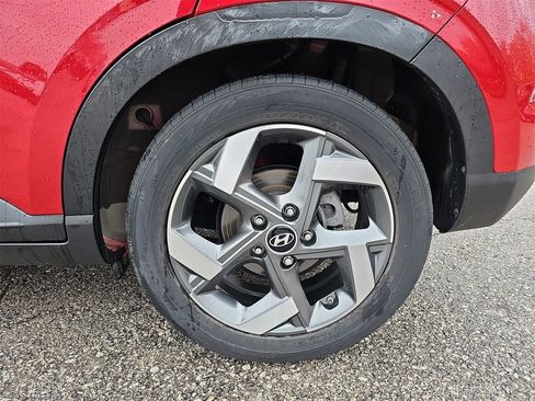 Used 2022 Hyundai Venue Limited w/ Cargo Package image 33