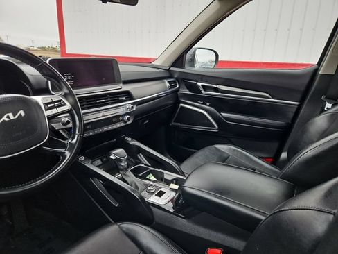 Used 2022 Kia Telluride S AWD/4WD image 32