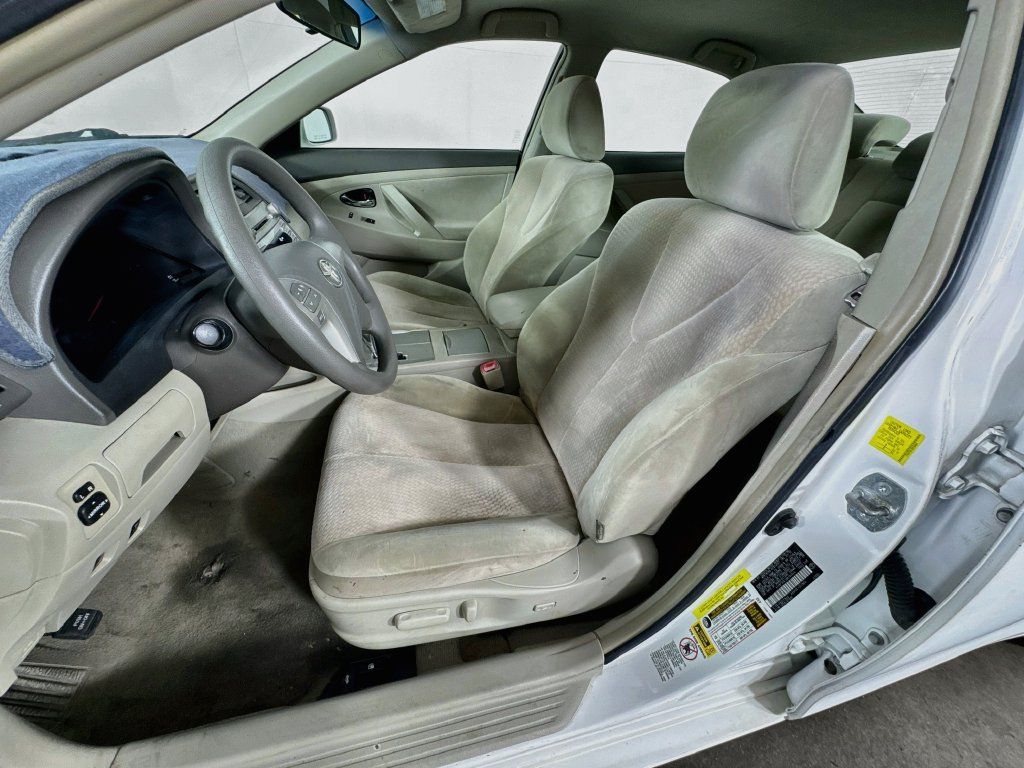 Used 2011 Toyota Camry LE w/ LE Extra-Value Pkg FWD image 22