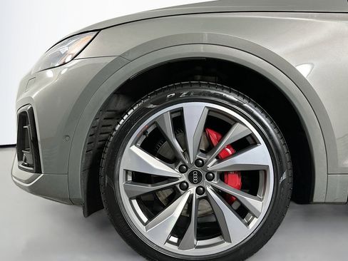 Used 2023 Audi SQ5 Prestige w/ Prestige Package image 12