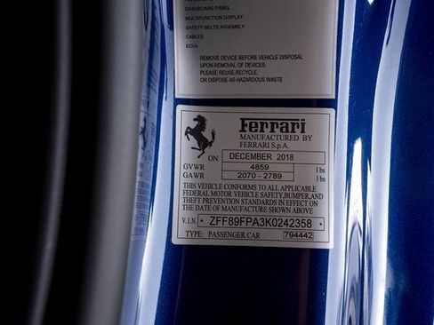 Used 2019 Ferrari Portofino image 59