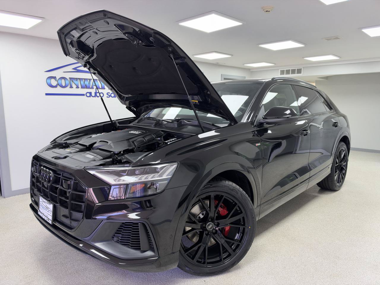 Used 2023 Audi Q8 Prestige w/ Prestige Package AWD/4WD image 35
