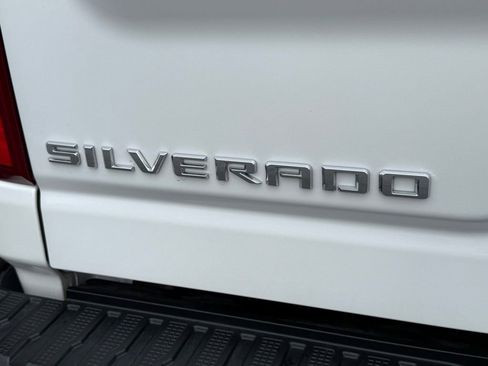 Used 2022 Chevrolet Silverado 2500 LTZ w/ LTZ Premium Package image 13