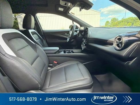 Used 2026 Chevrolet Blazer EV LT w/ Super Cruise Package AWD/4WD image 14