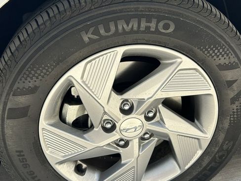 Used 2025 Hyundai Sonata SE image 9