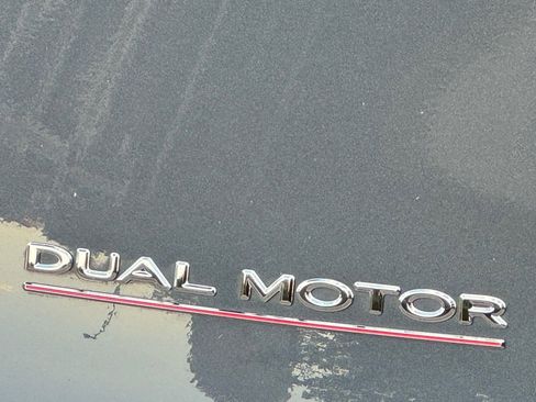 Used 2022 Tesla Model Y Performance image 10