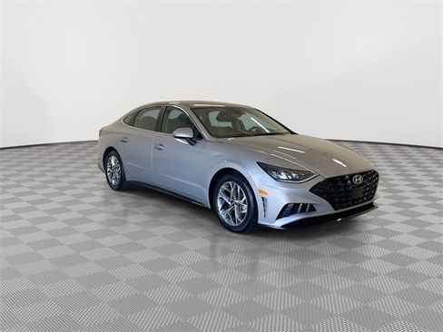 Used 2023 Hyundai Sonata SEL image 13