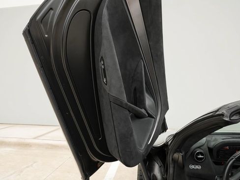 Used 2020 McLaren 720S Performance RWD image 16
