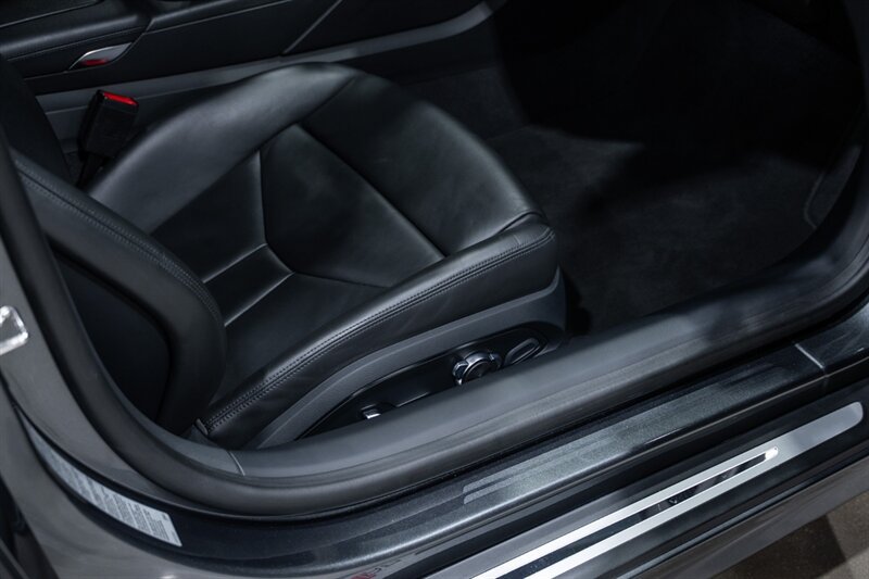 Used 2018 Audi R8 V10 RWD image 30