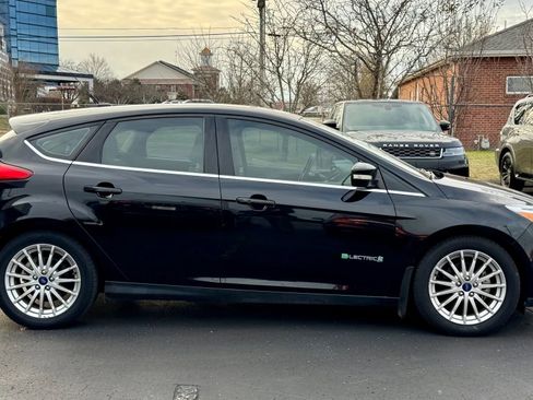Used 2016 Ford Focus Electric Hatchback w/ Exterior Protection Package image 4