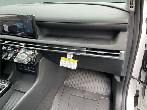 New 2026 Hyundai Tucson Limited image 19