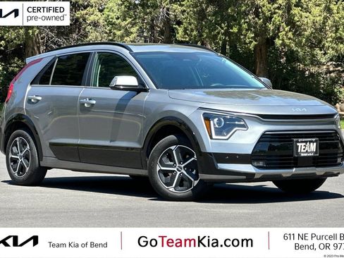 Certified 2025 Kia Niro FWD image 1