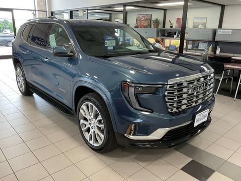 Used 2025 GMC Acadia Denali w/ Super Cruise Package AWD/4WD image 2