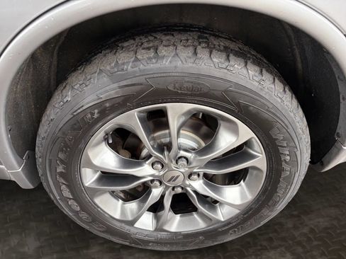 Used 2019 Dodge Durango GT AWD/4WD image 39