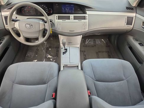 Used 2009 Toyota Avalon Limited image 15