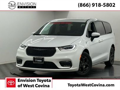 Used 2023 Chrysler Pacifica Touring-L w/ S Appearance Package