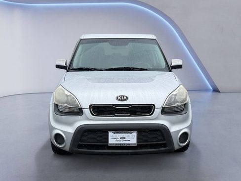 Used 2013 Kia Soul Base image 8