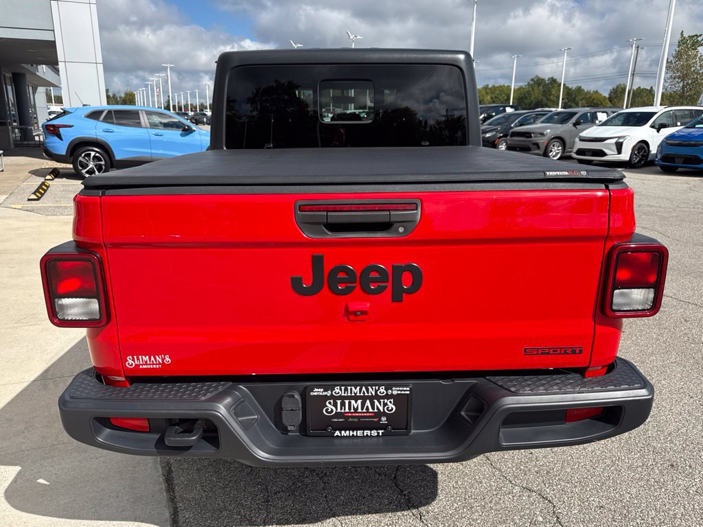 Used 2020 Jeep Gladiator Sport w/ Quick Order Package 24S AWD/4WD image 10