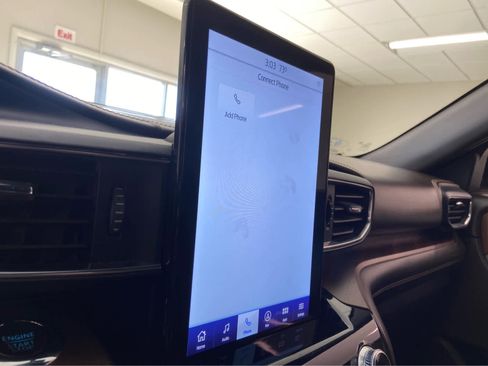 Used 2022 Ford Explorer King Ranch w/ Class IV Trailer Tow Package image 31